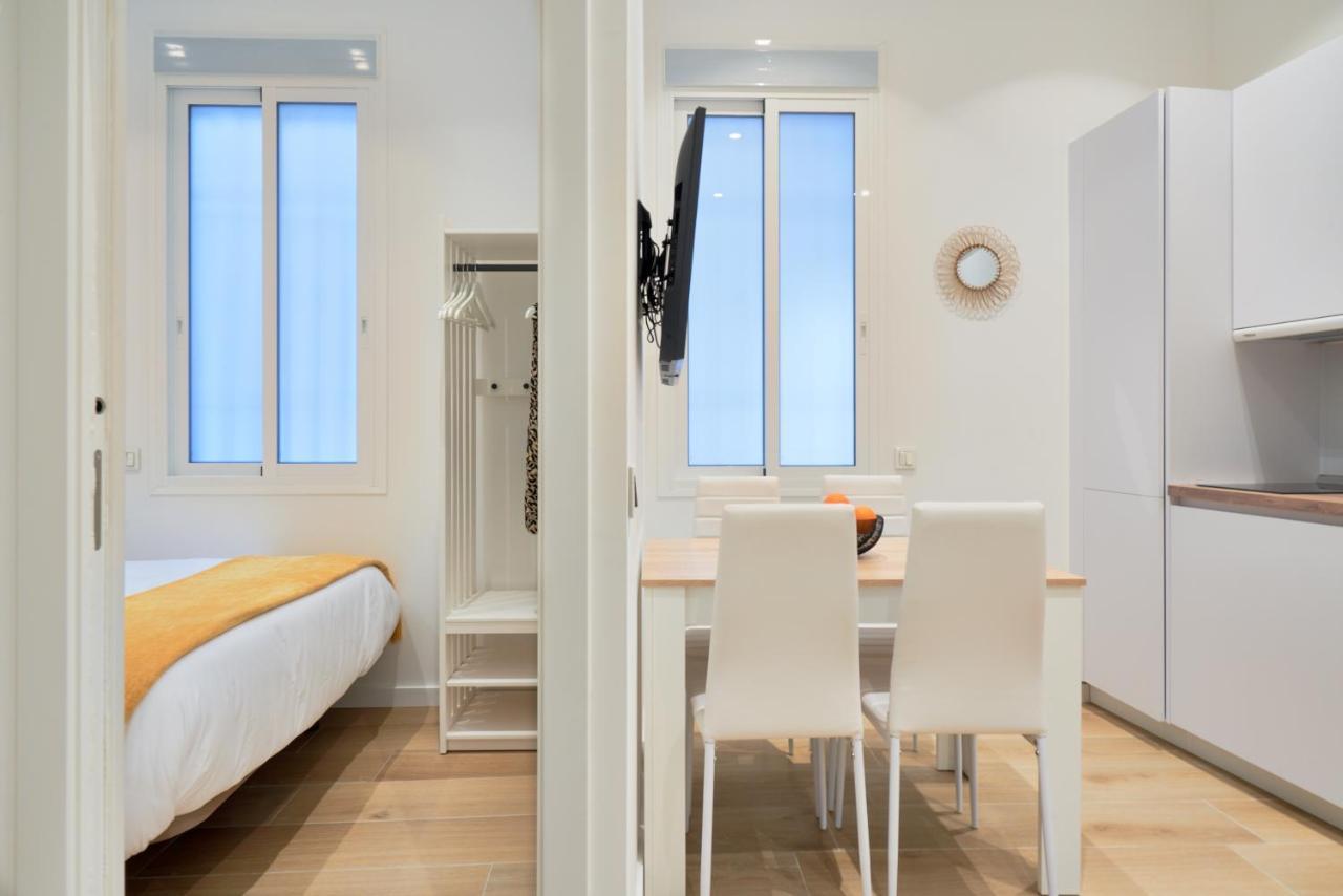 Apartamento Centro Historico Apartment มาลากา ภายนอก รูปภาพ